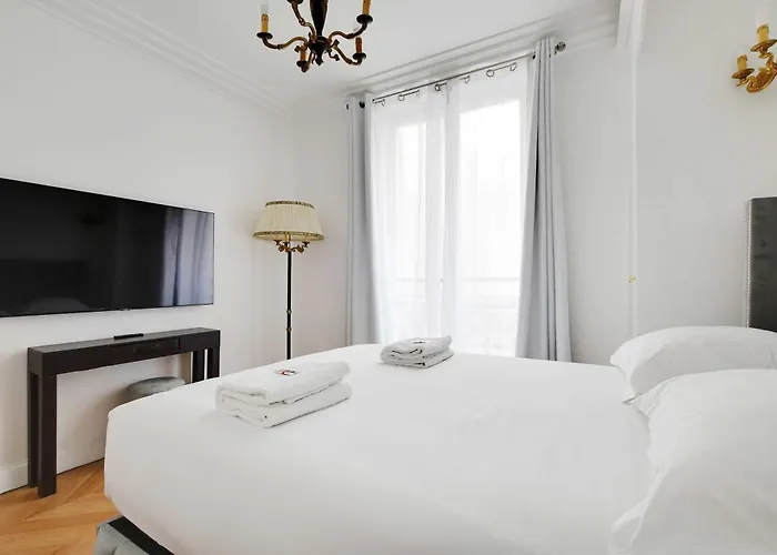 Daire Luxurious Flat - 4bd8p - Arc De Triomphe Paris