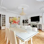 アパート Luxurious Flat - 4bd8p - Arc De Triomphe パリ