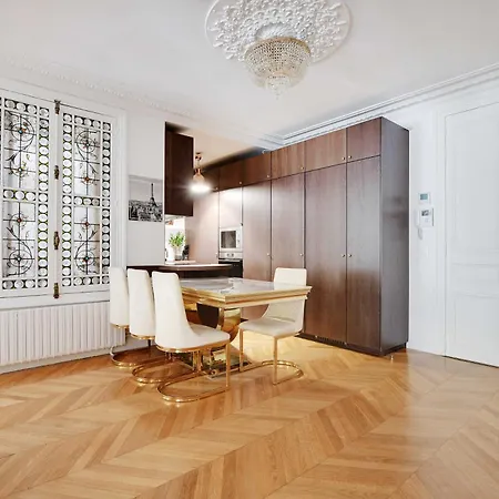 Апартаменты Luxurious Flat - 4bd8p - Arc De Triomphe *